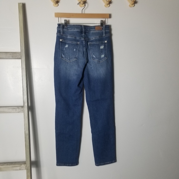 JUDY BLUE DISTRESS STRAIGHT LEG RAINBOW JEANS SIZE 3/26 - Picture 2 of 16